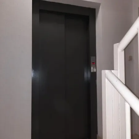 Διαμέρισμα Smile With Secure Private Garage *