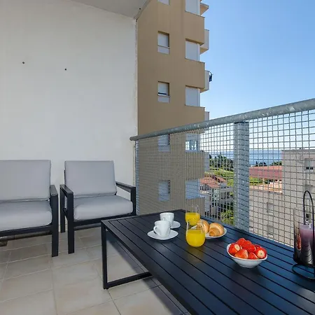 Smile With Secure Private Garage Apartman Split