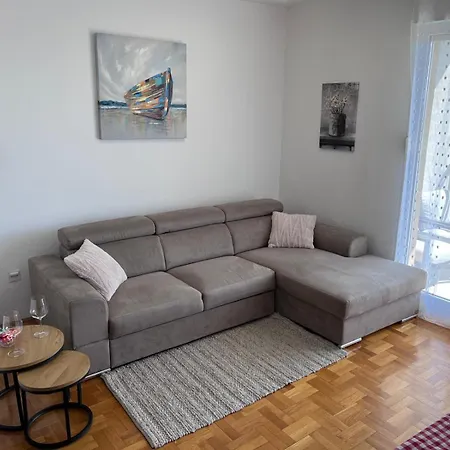 Appartamento Two Bedroom Apartment Smile With Spacious Terrace And Secure Private Garage Spalato