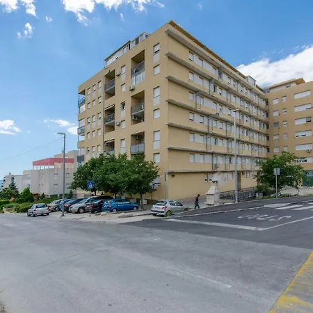 Two Bedroom Apartment Smile With Spacious Terrace And Secure Private Garage * Spalato