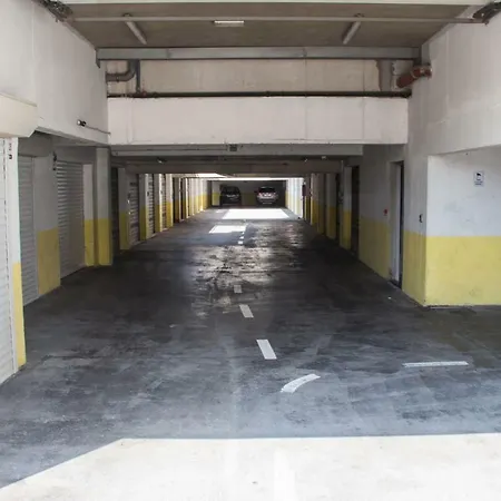 아파트 Smile With Secure Private Garage 스플리트